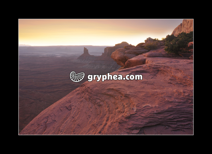 Sunset at Canyonlands NP (Utah, USA) - gryphea.com